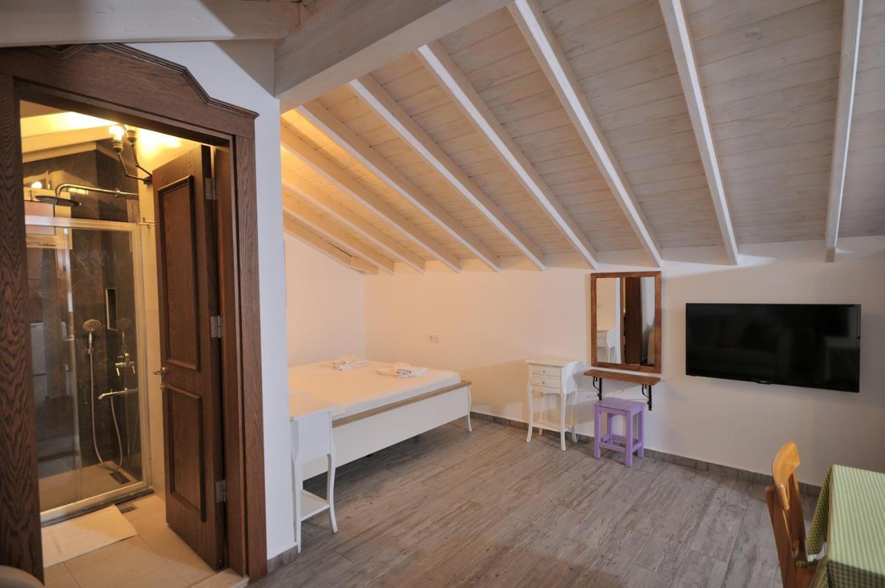 Brothers Cesme Boutique Hotel Exterior photo